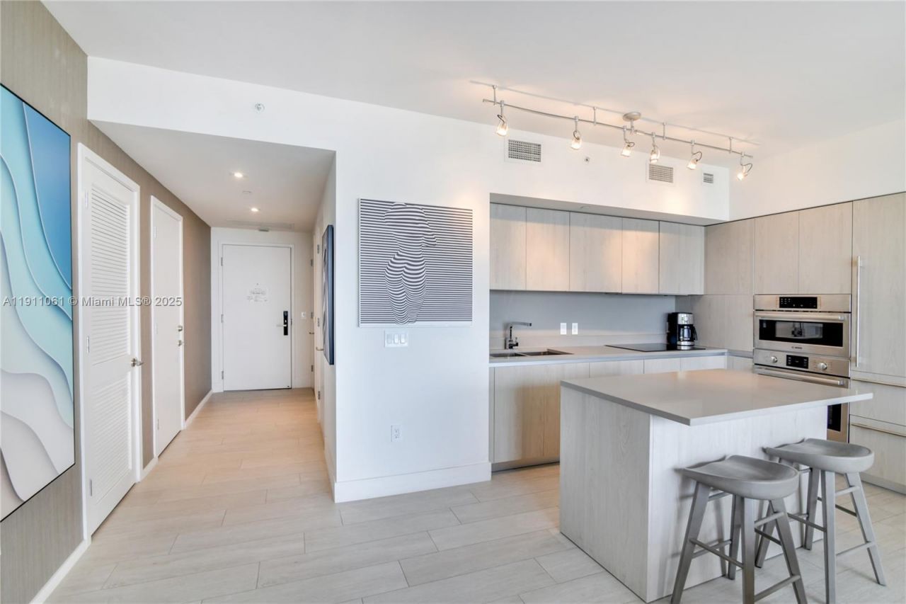 4010 S Ocean Dr, Unit R3206, Hollywood, FL 33019 Photo