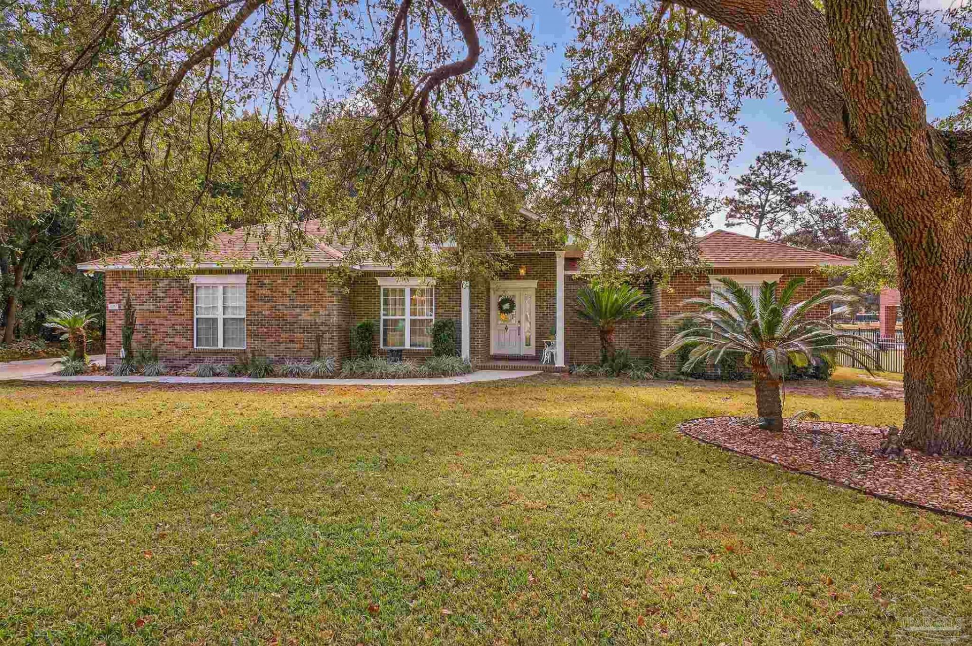 5685 Nicklaus Ln, Milton, FL 32570 Main Photo