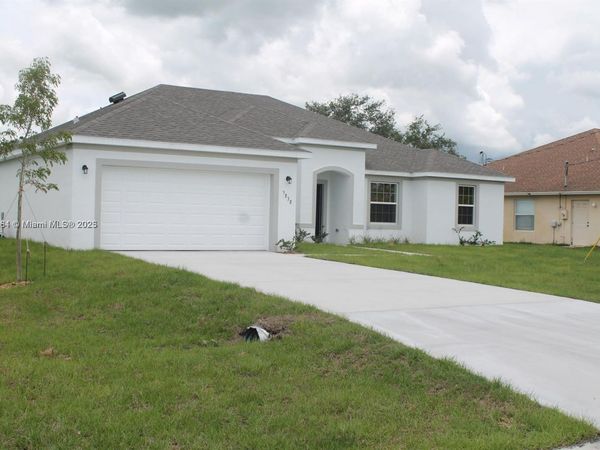 5838 NW Coosa Dr, Port St. Lucie, FL 34986