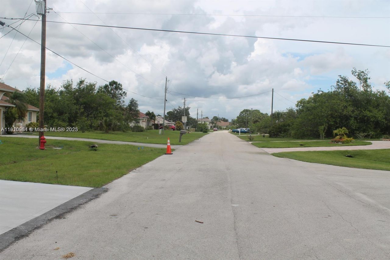 5838 NW Coosa Dr, Port Saint Lucie, FL 34986 Photo