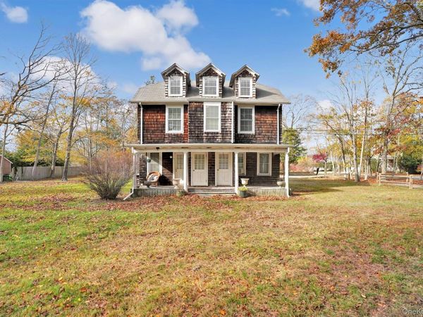 14 Halsey Avenue, East Quogue, NY 11942