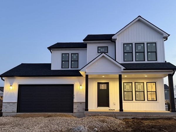 610 Clemens Drive, Arlington, WI 53911