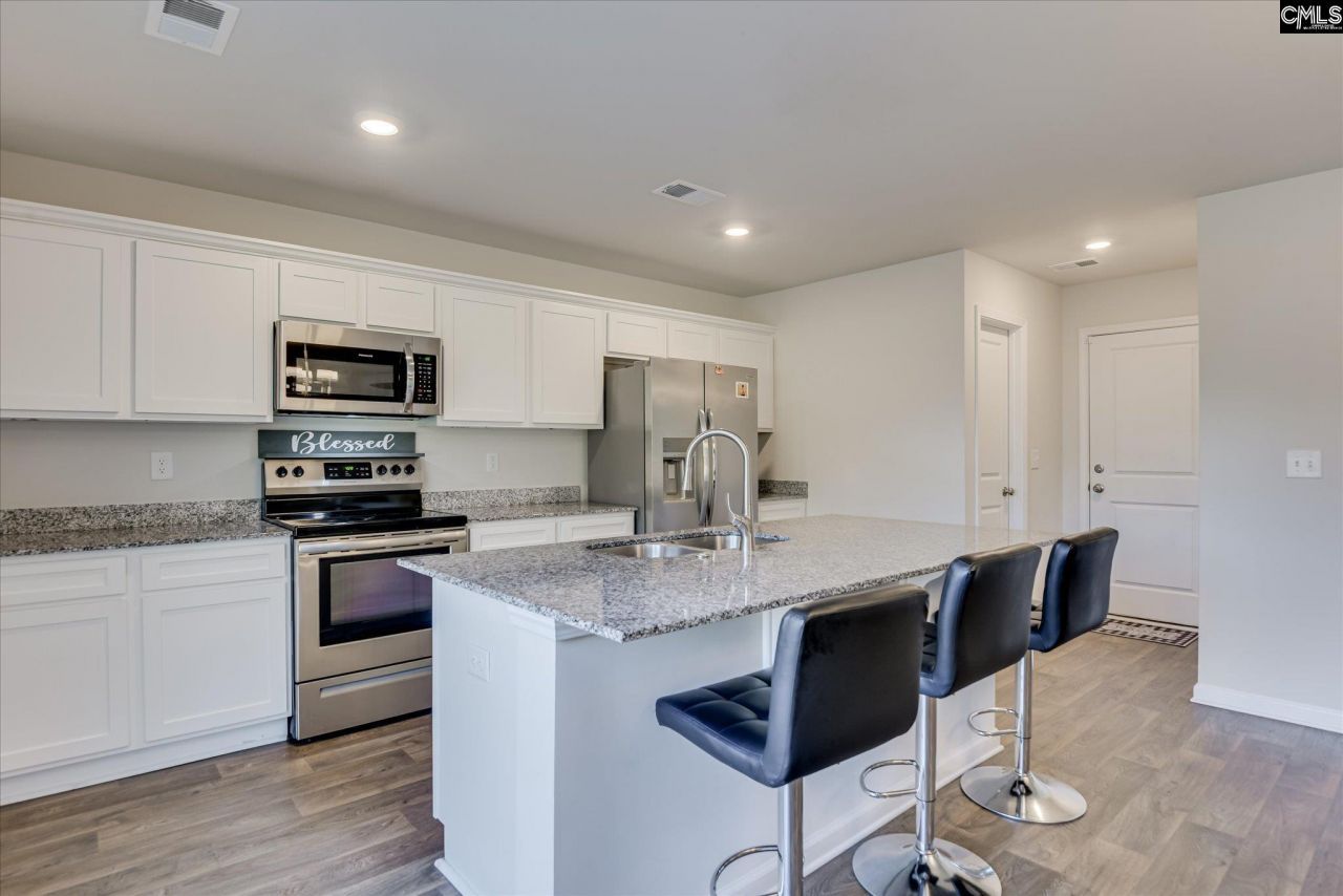 621 Rustic Cabin Lane Photo 5