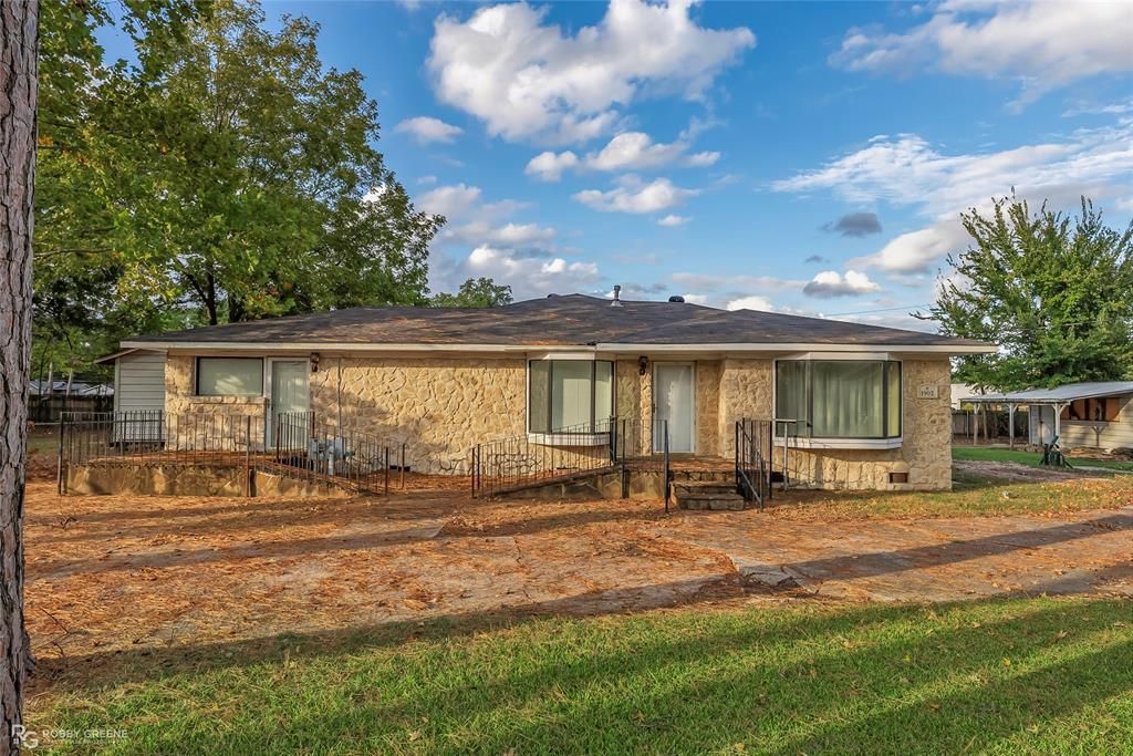 1902 Mccutcheon Avenue, Shreveport, LA 71108 Main Photo