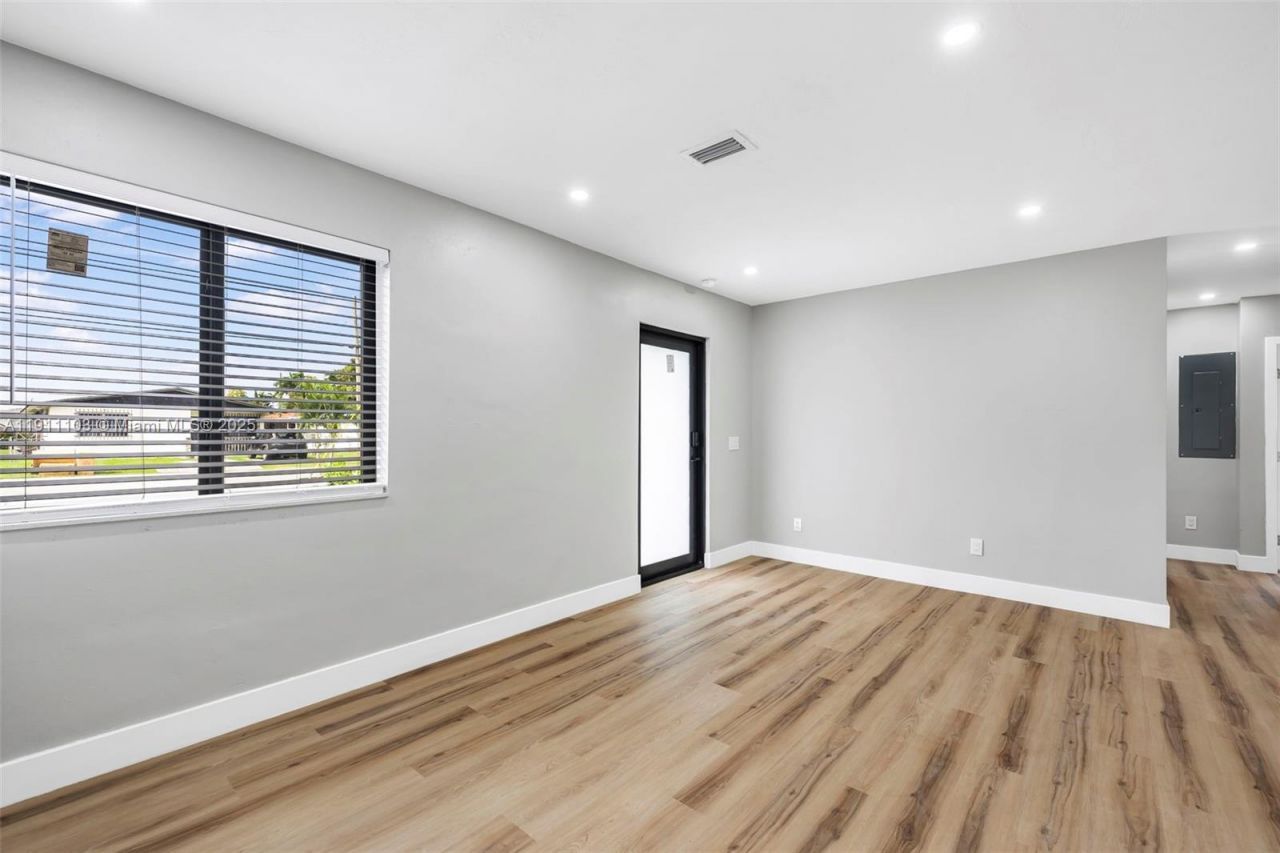 3481 SW 87th Ct, Miami, FL 33165 Photo