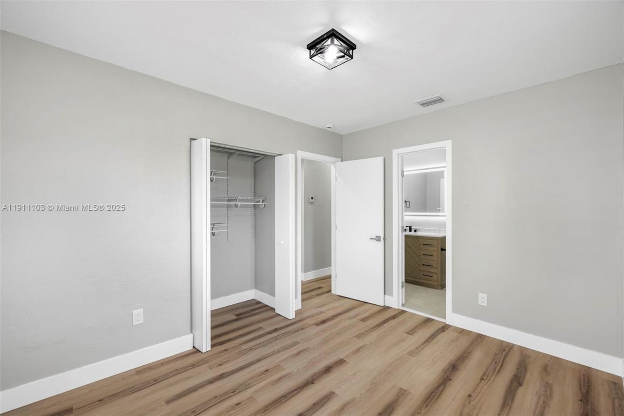 3481 SW 87th Ct, Miami, FL 33165 Photo