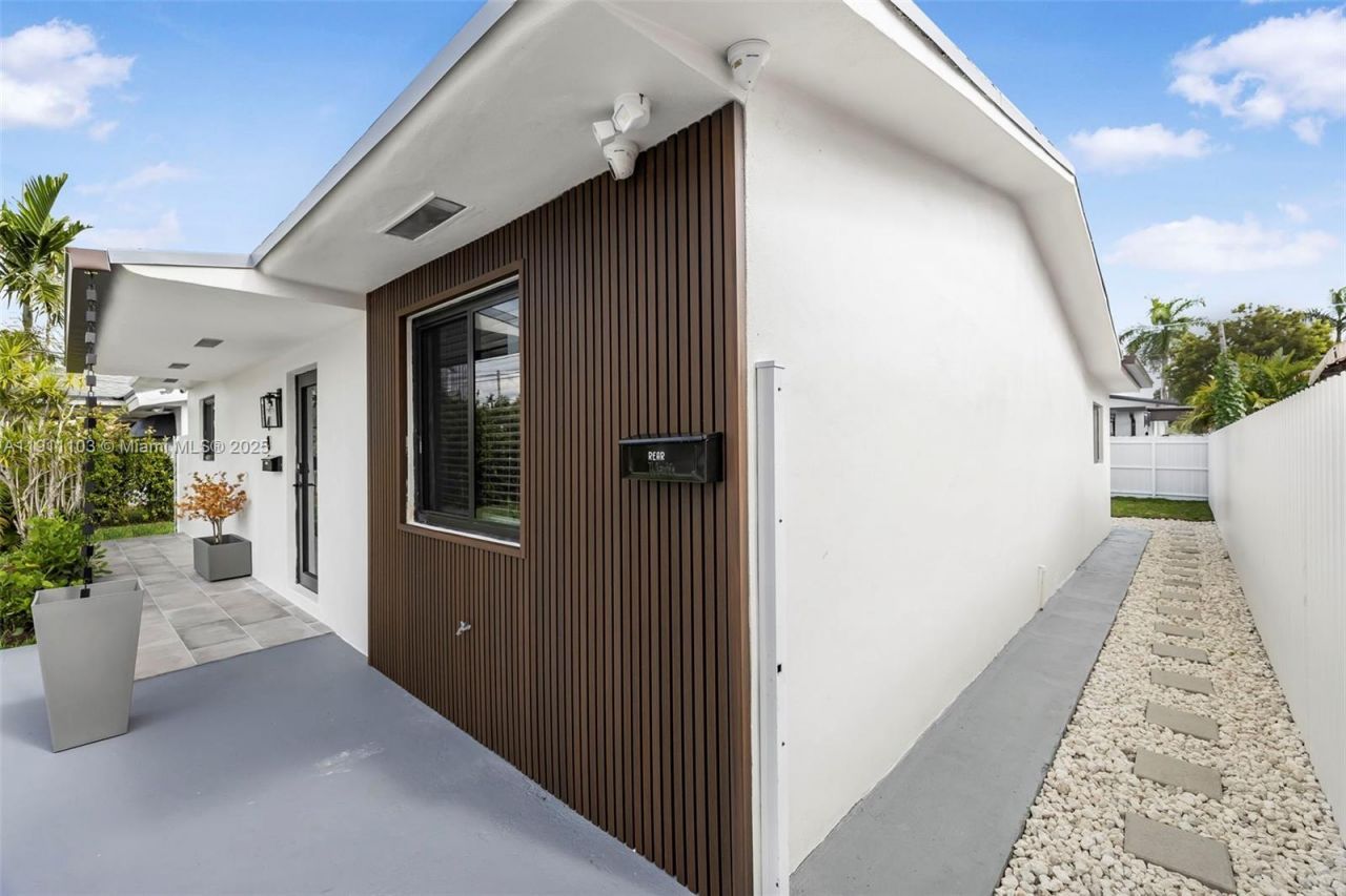 3481 SW 87th Ct, Miami, FL 33165 Photo