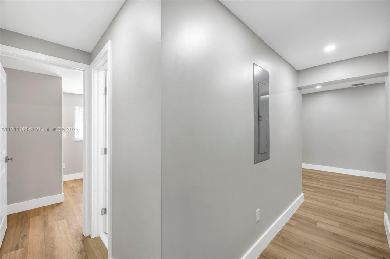 3481 SW 87th Ct, Miami, FL 33165 Photo