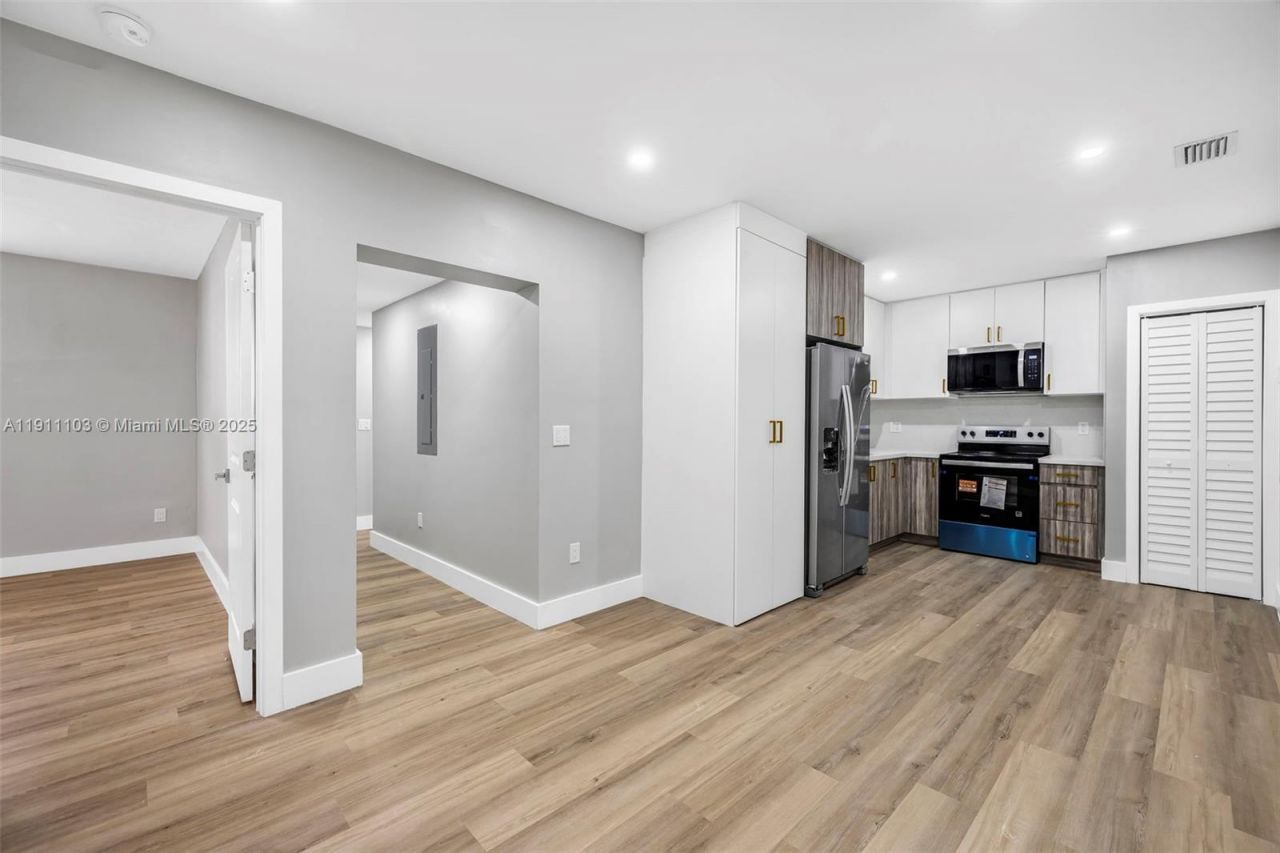 3481 SW 87th Ct, Miami, FL 33165 Photo