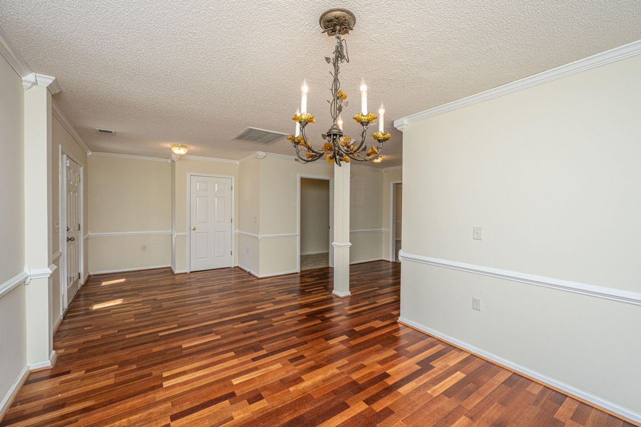 444 Jamestown Drive Photo 10