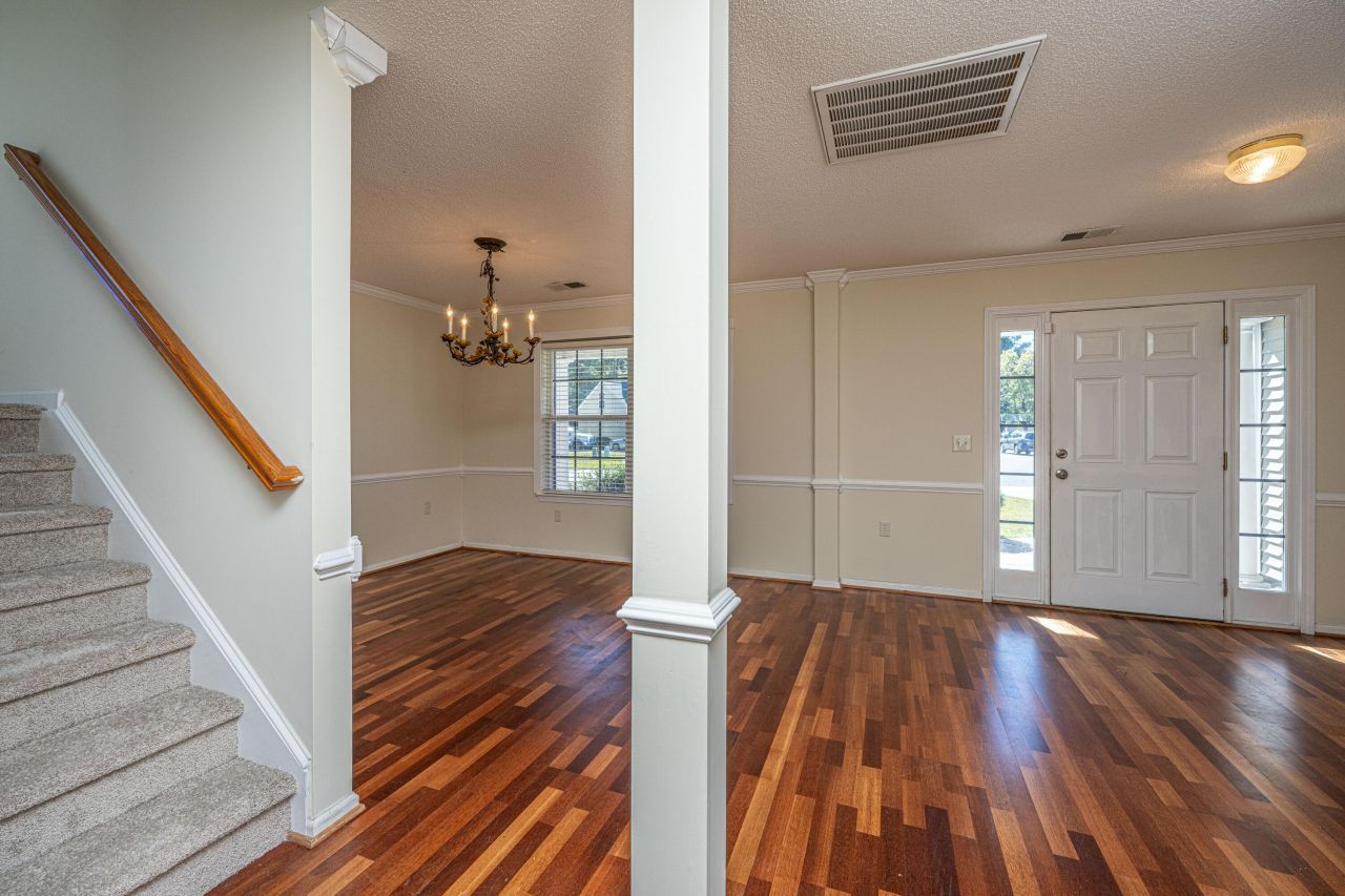 444 Jamestown Drive Photo 11