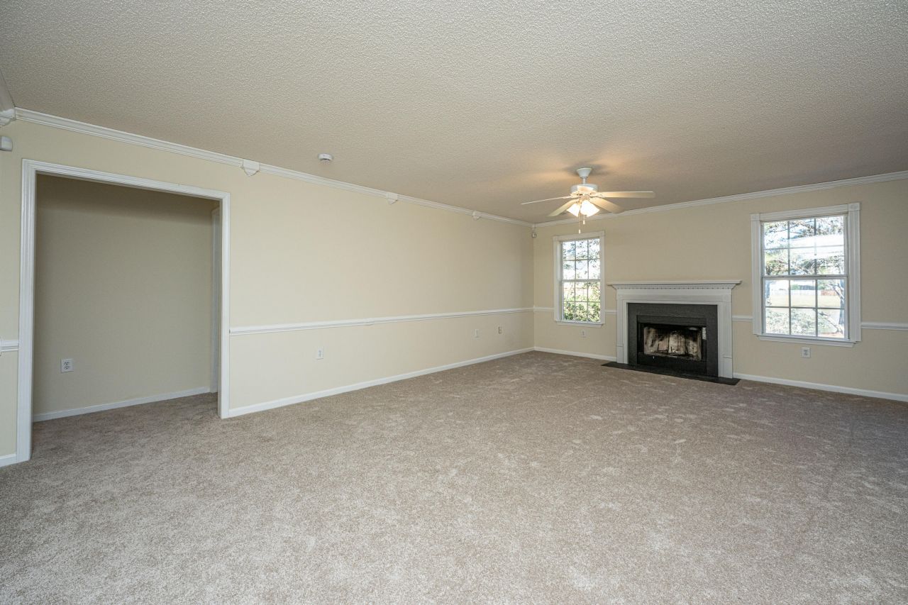 444 Jamestown Drive Photo 12