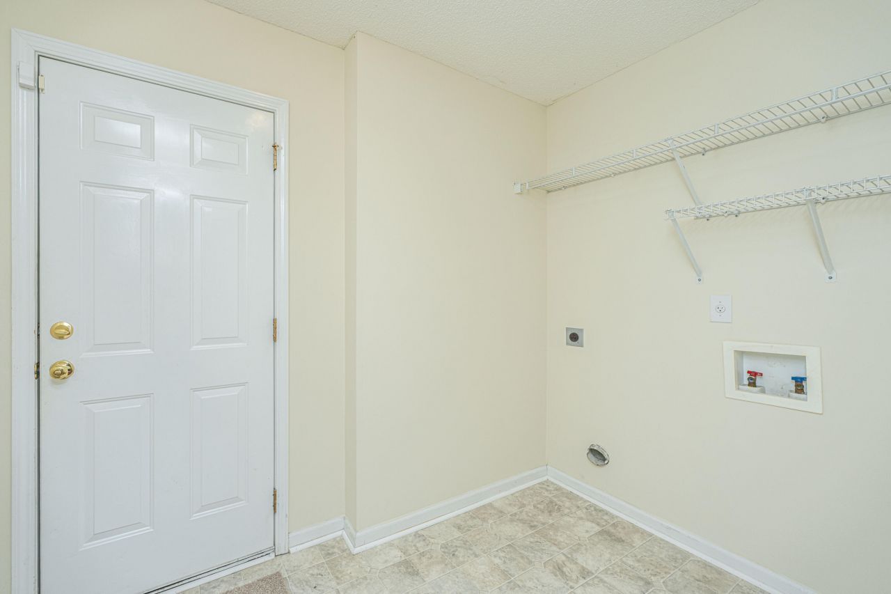 444 Jamestown Drive Photo 43