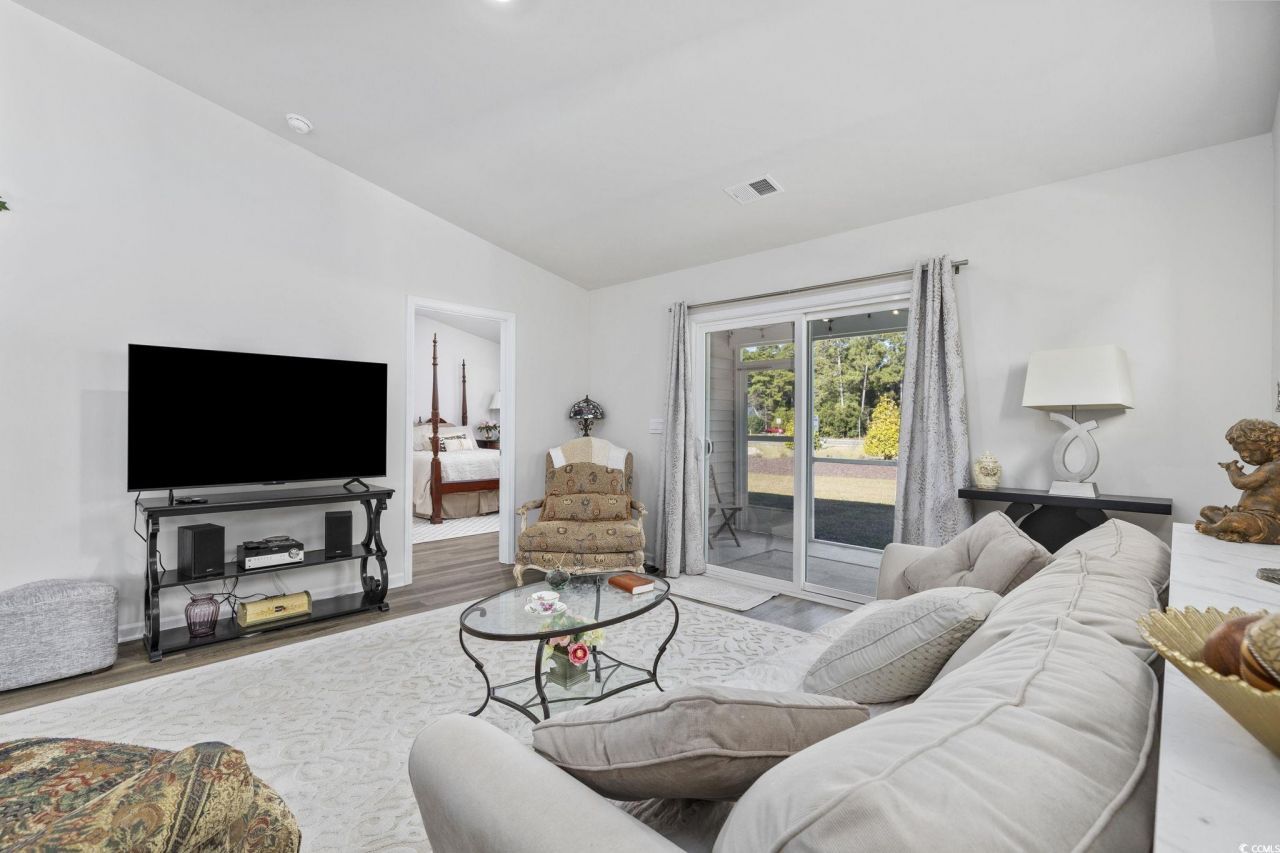 709 Eastridge Dr. Photo 11