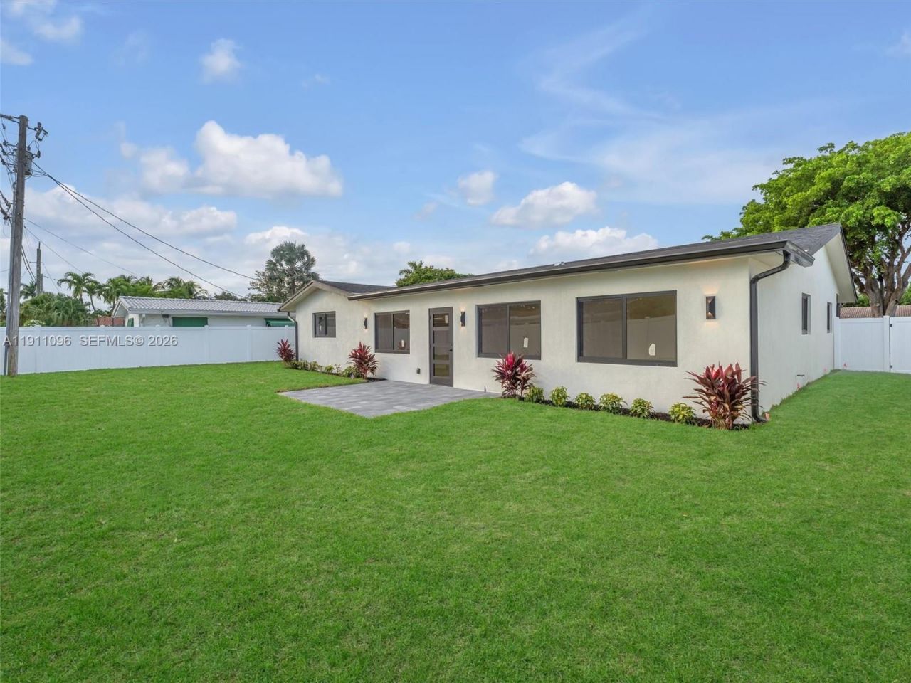 2120 NE 55th Ct, Fort Lauderdale, FL 33308 Photo