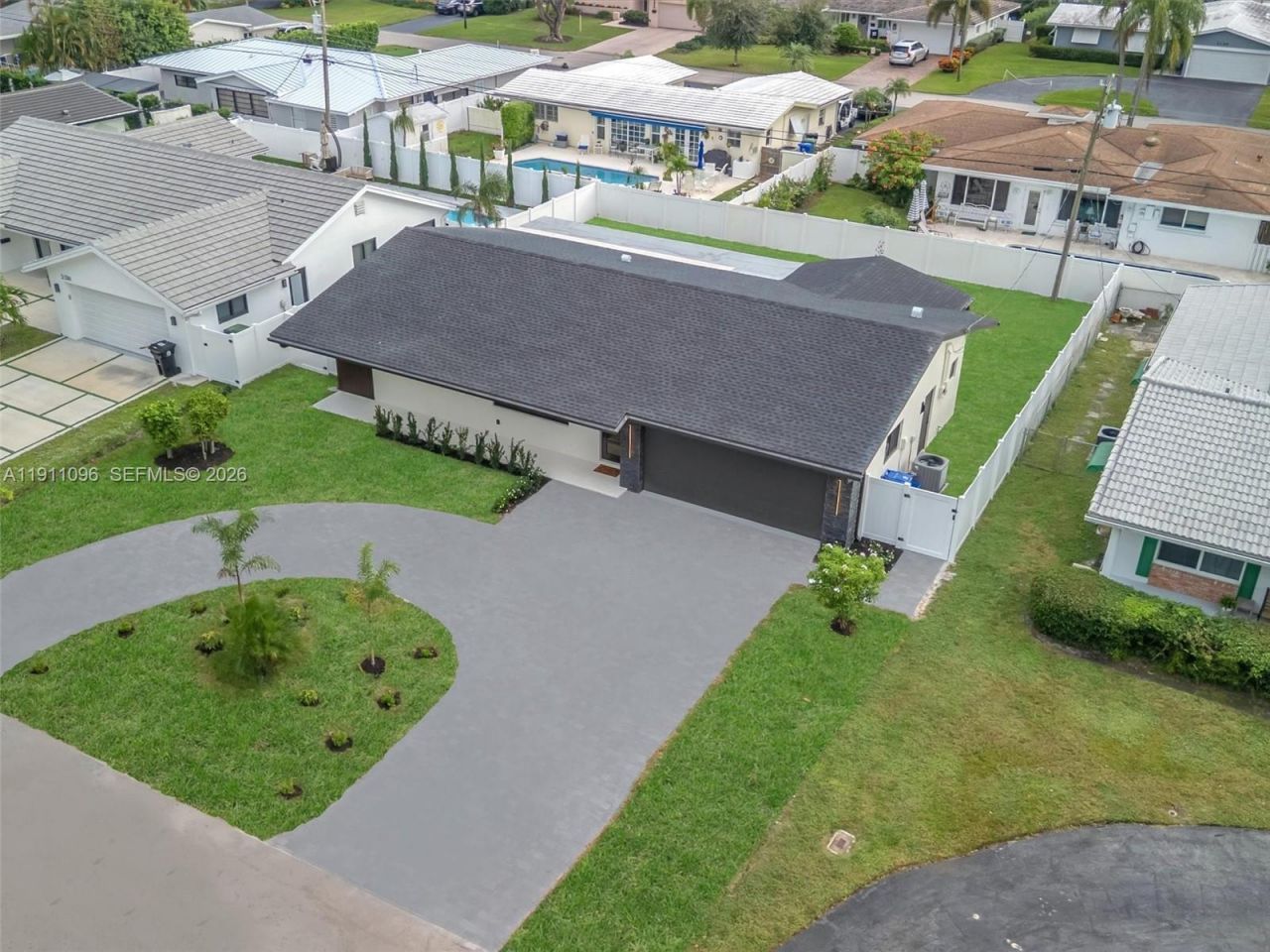 2120 NE 55th Ct, Fort Lauderdale, FL 33308 Photo