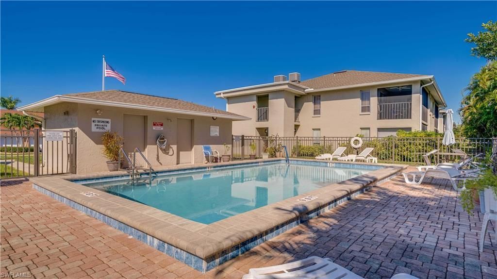 4217 SE 19th Ave, Unit 210, Cape Coral, FL 33904 Photo