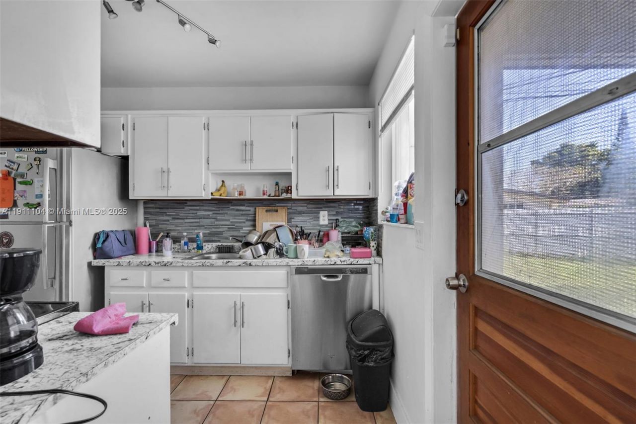 9630 SW 182nd St, Palmetto Bay, FL 33157 Photo