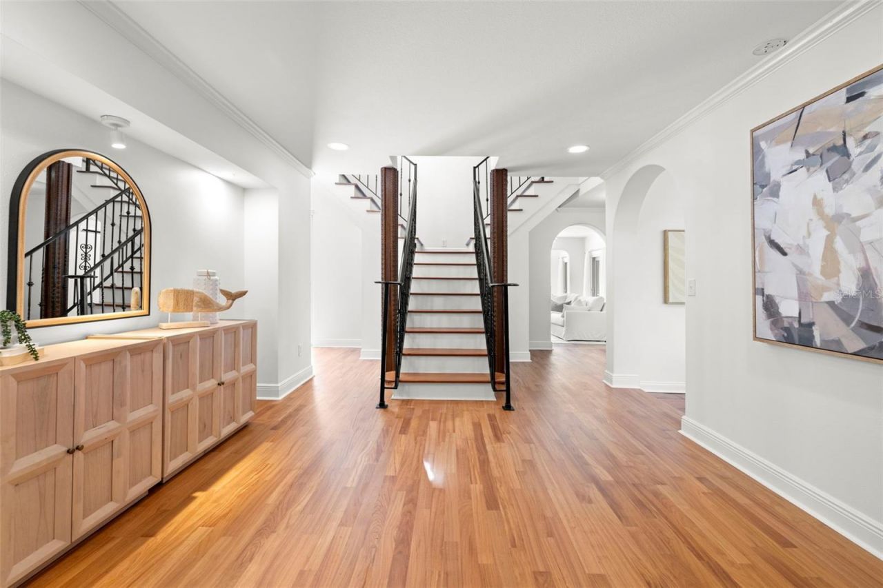 7240 Dr Martin Luther King Jr Street S, Saint Petersburg, FL 33705 Photo