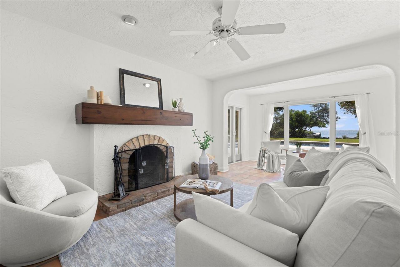 7240 Dr Martin Luther King Jr Street S, Saint Petersburg, FL 33705 Photo