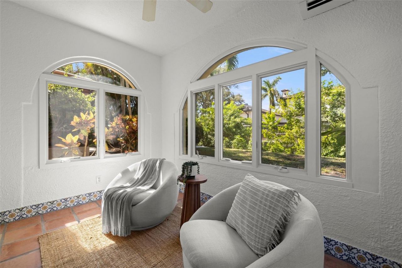 7240 Dr Martin Luther King Jr Street S, Saint Petersburg, FL 33705 Photo