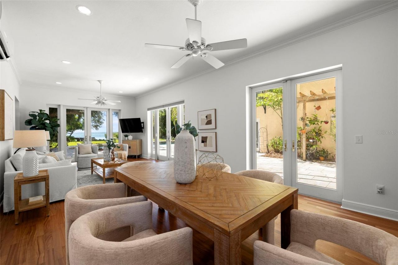 7240 Dr Martin Luther King Jr Street S, Saint Petersburg, FL 33705 Photo