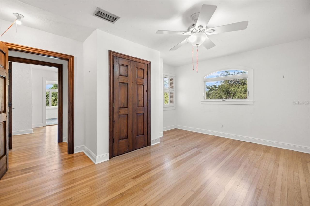 7240 Dr Martin Luther King Jr Street S, Saint Petersburg, FL 33705 Photo