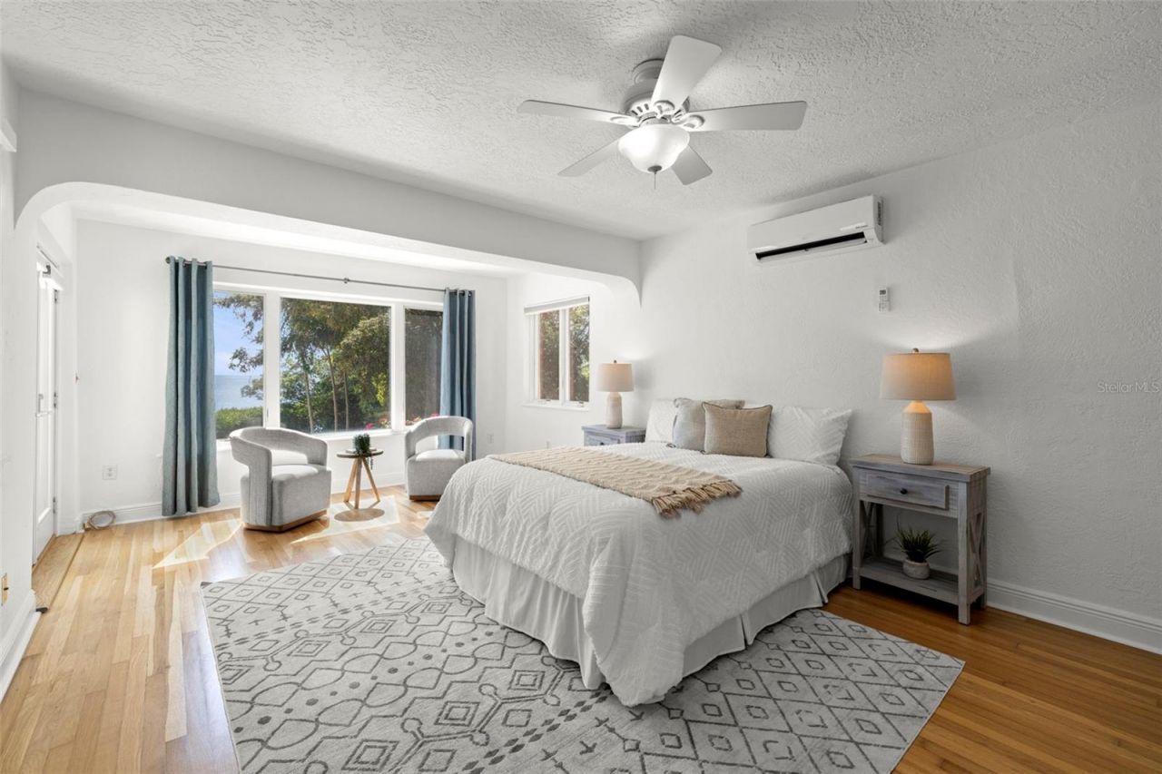 7240 Dr Martin Luther King Jr Street S, Saint Petersburg, FL 33705 Photo