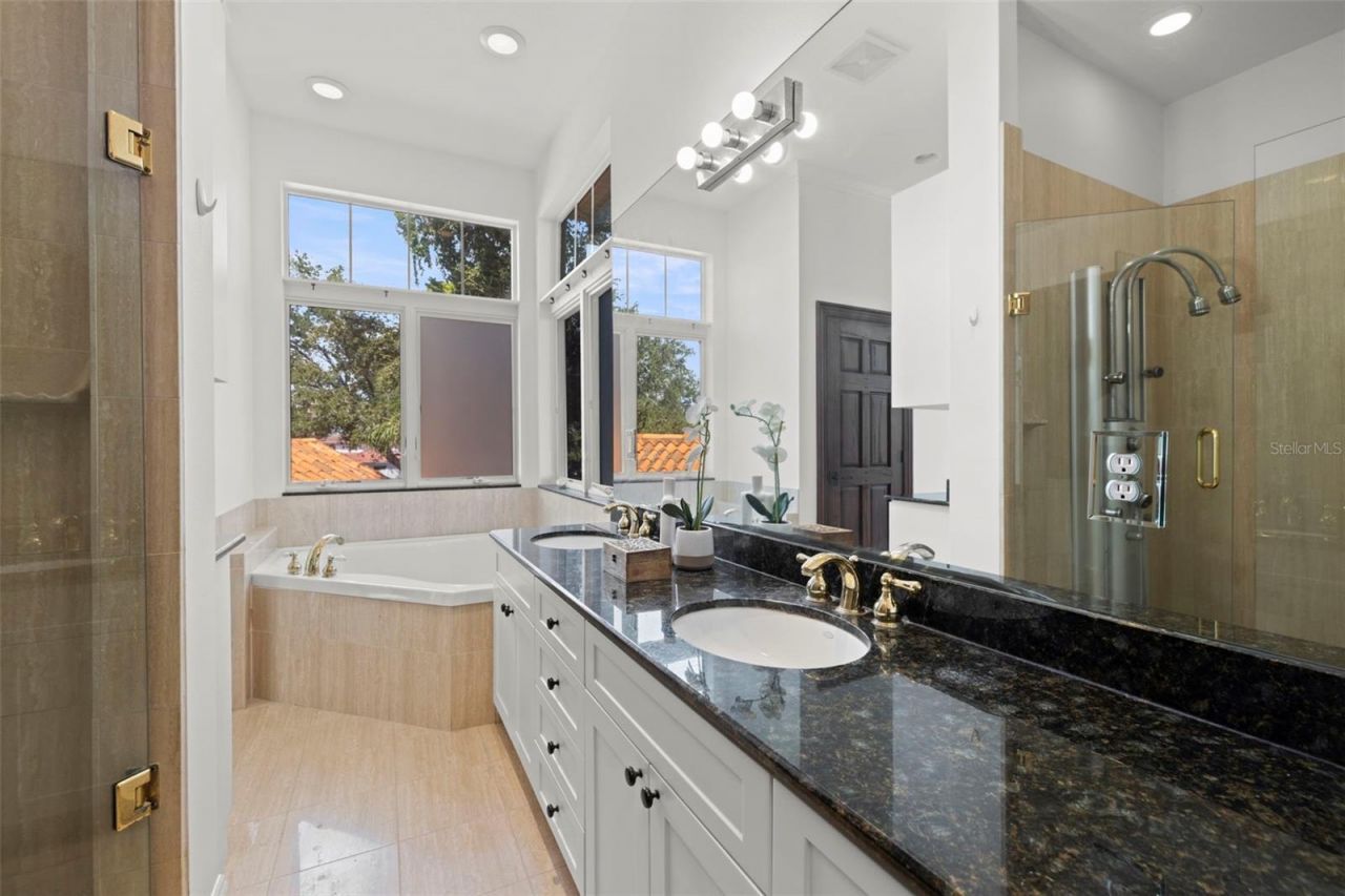 7240 Dr Martin Luther King Jr Street S, Saint Petersburg, FL 33705 Photo