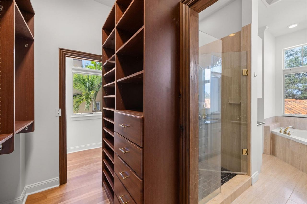 7240 Dr Martin Luther King Jr Street S, Saint Petersburg, FL 33705 Photo