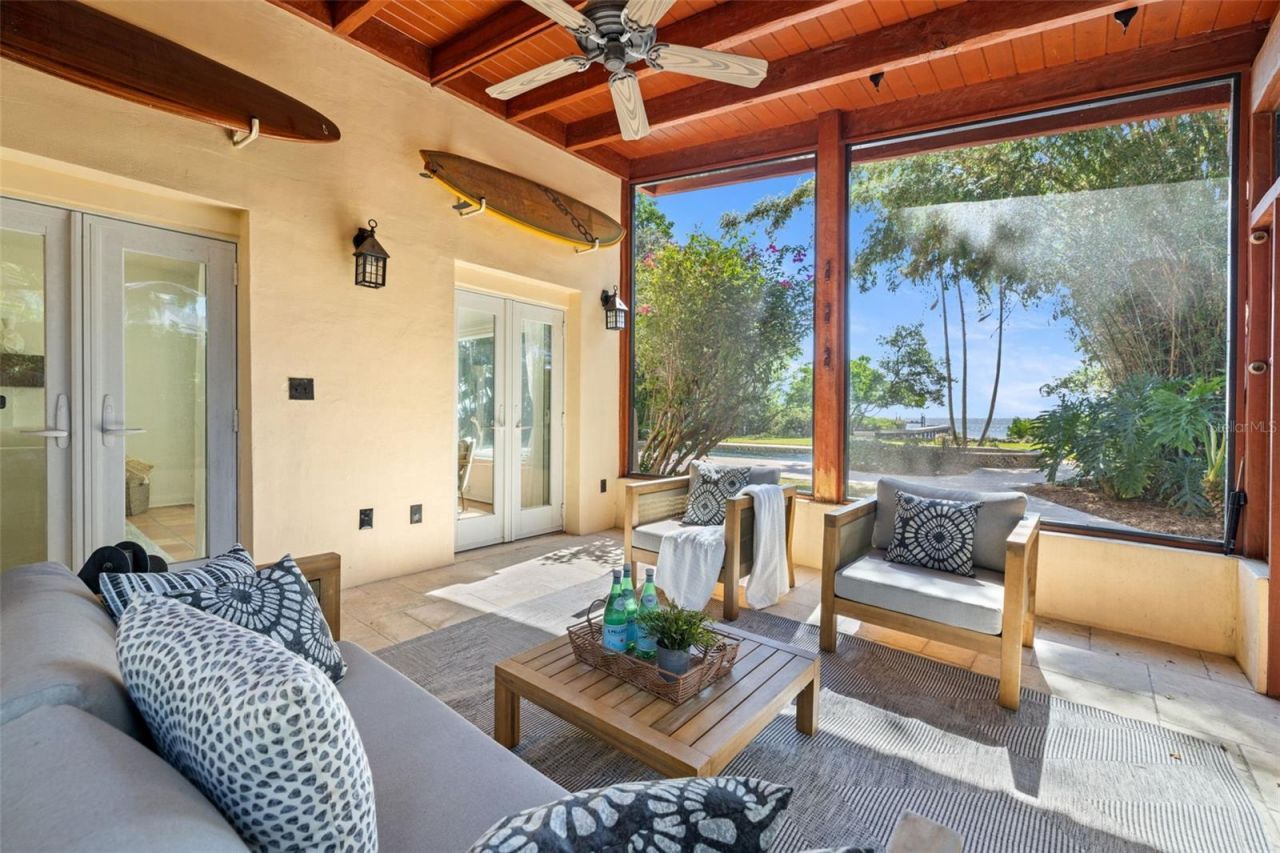 7240 Dr Martin Luther King Jr Street S, Saint Petersburg, FL 33705 Photo