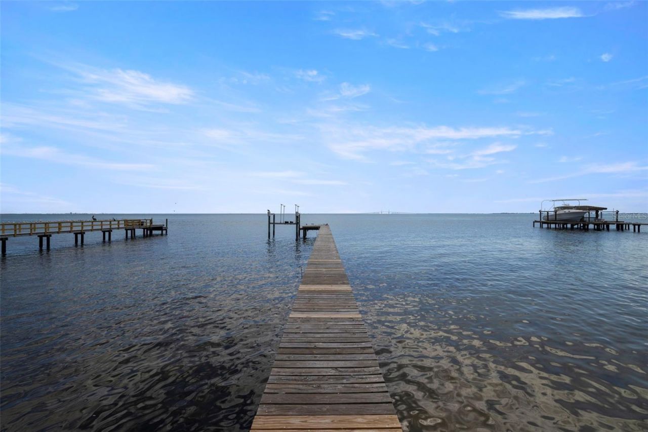 7240 Dr Martin Luther King Jr Street S, Saint Petersburg, FL 33705 Photo