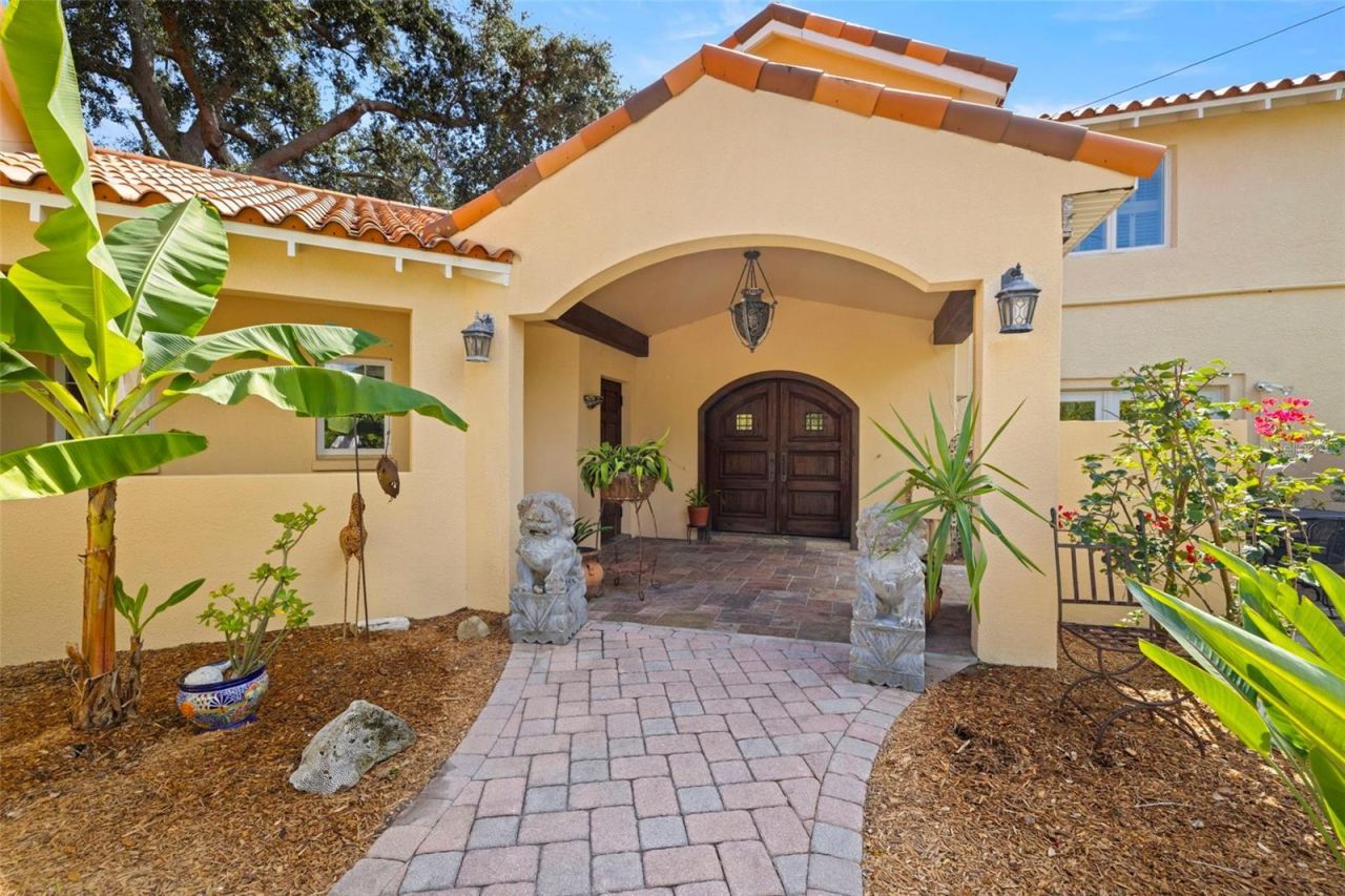 7240 Dr Martin Luther King Jr Street S, Saint Petersburg, FL 33705 Photo