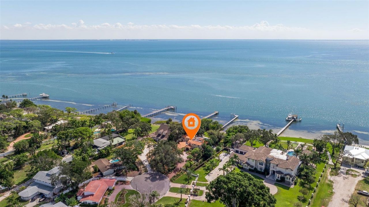 7240 Dr Martin Luther King Jr Street S, Saint Petersburg, FL 33705 Photo