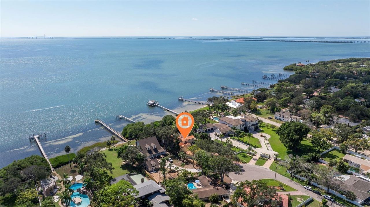 7240 Dr Martin Luther King Jr Street S, Saint Petersburg, FL 33705 Photo