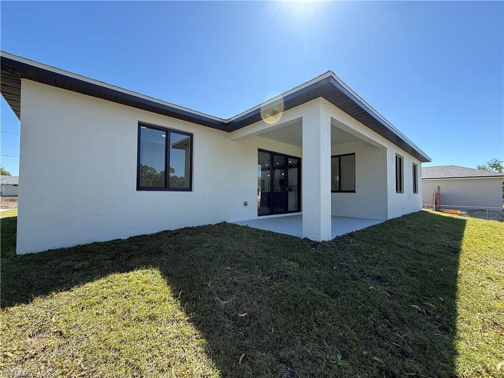 656 Foxchase Dr, Lehigh Acres, FL 33974 Photo