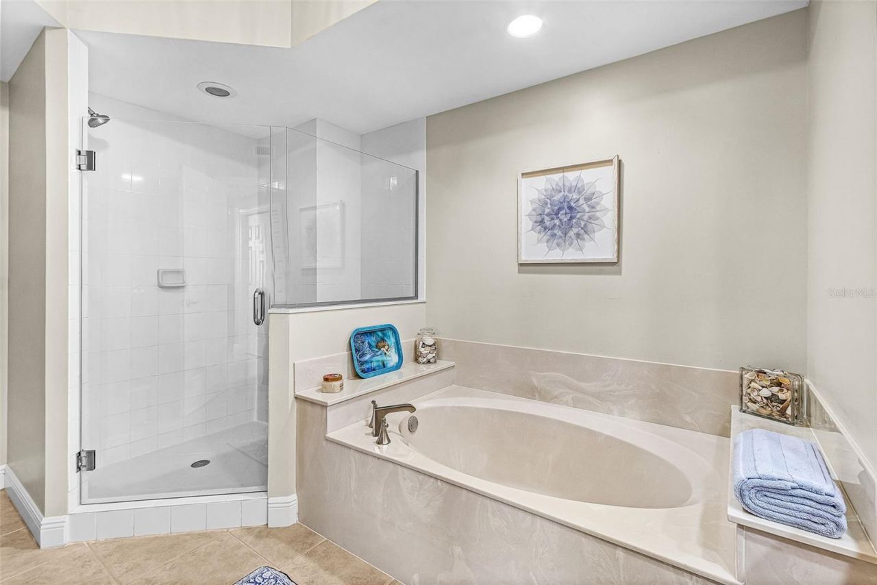 3329 Sunset Key Circle, Unit 203, Punta Gorda, FL 33955 Photo