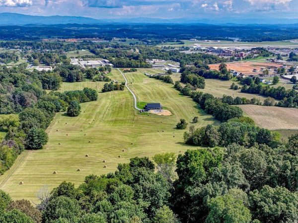 2188 Highway 75, Blountville, TN 37617