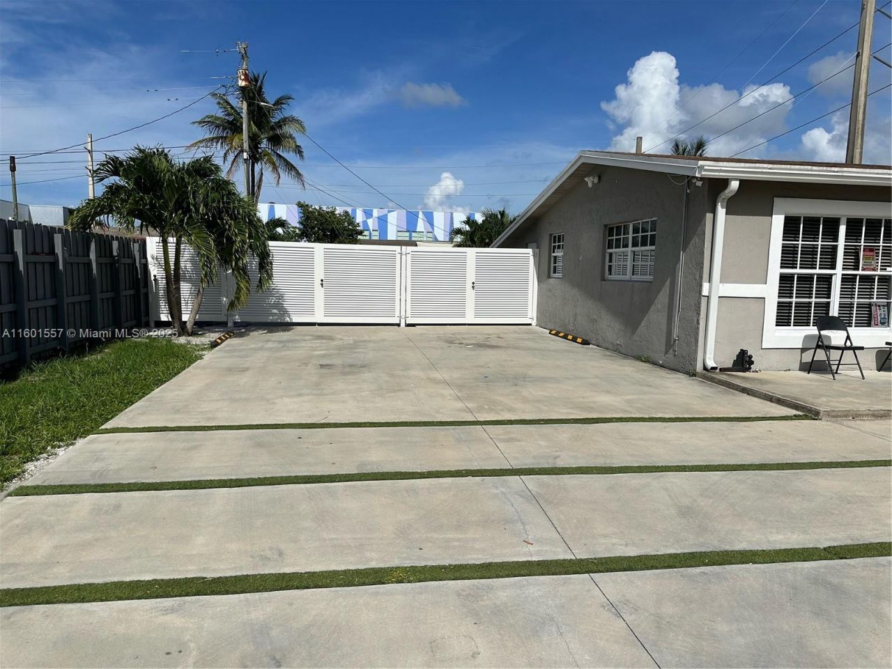 21101 NE 13th Pl, Miami, FL 33179 Photo