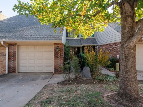 2908 Village Circle, Edmond, OK 73013