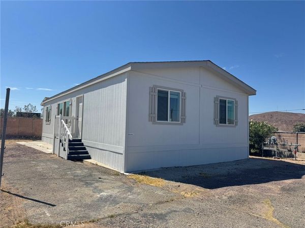 35475 National Trails Hwy #1, Unit 1, Daggett, CA 92327
