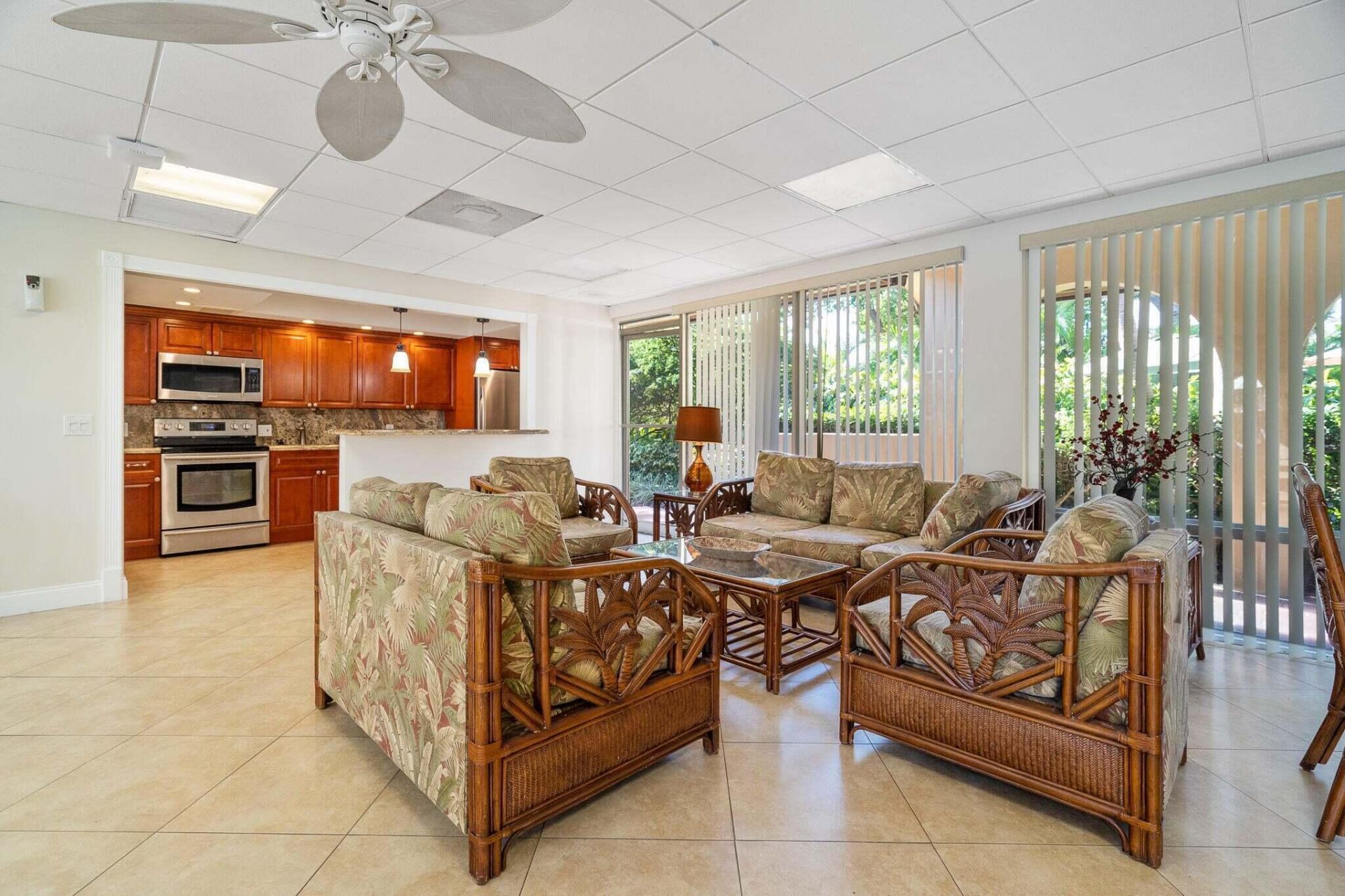 950 Ponce De Leon Road, Unit 208, Boca Raton, FL 33432 Photo