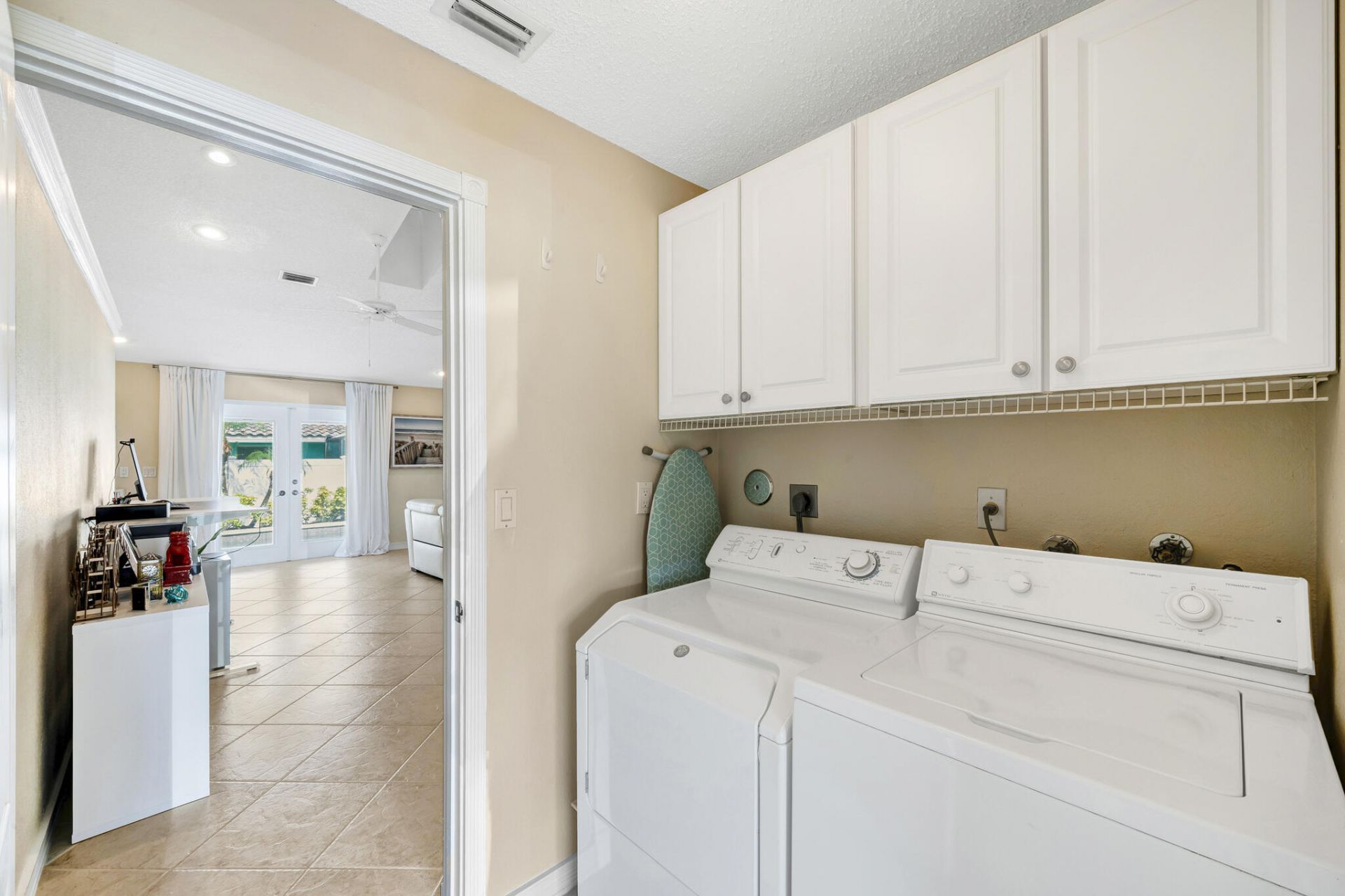 7661 W Country Club Boulevard, Boca Raton, FL 33487 Photo