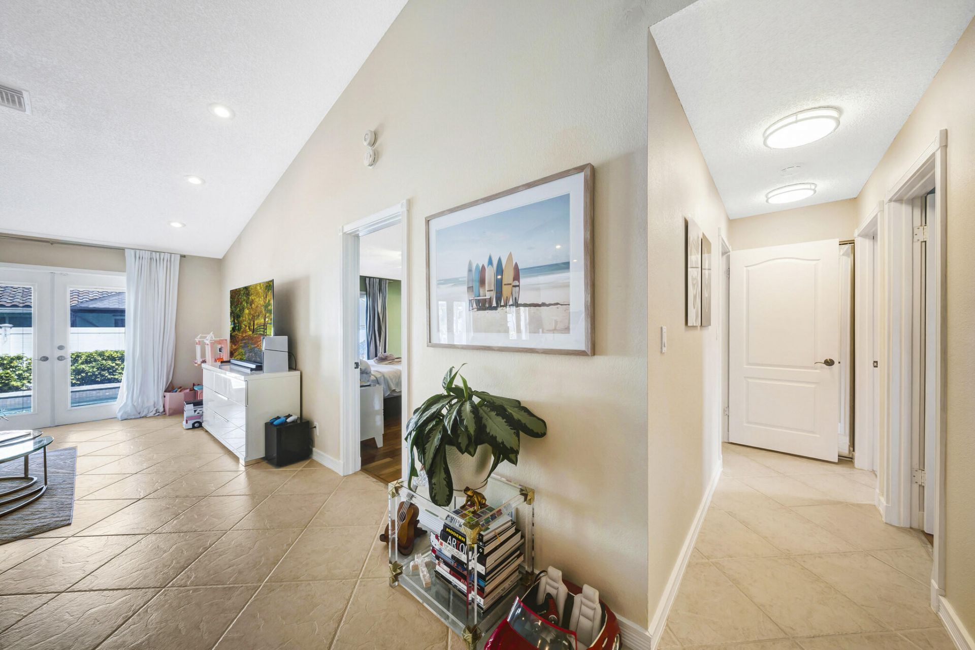 7661 W Country Club Boulevard, Boca Raton, FL 33487 Photo