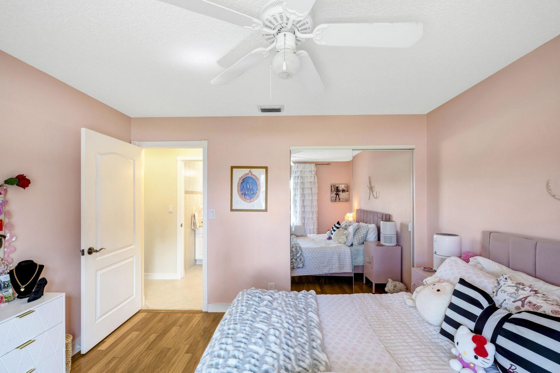 7661 W Country Club Boulevard, Boca Raton, FL 33487 Photo