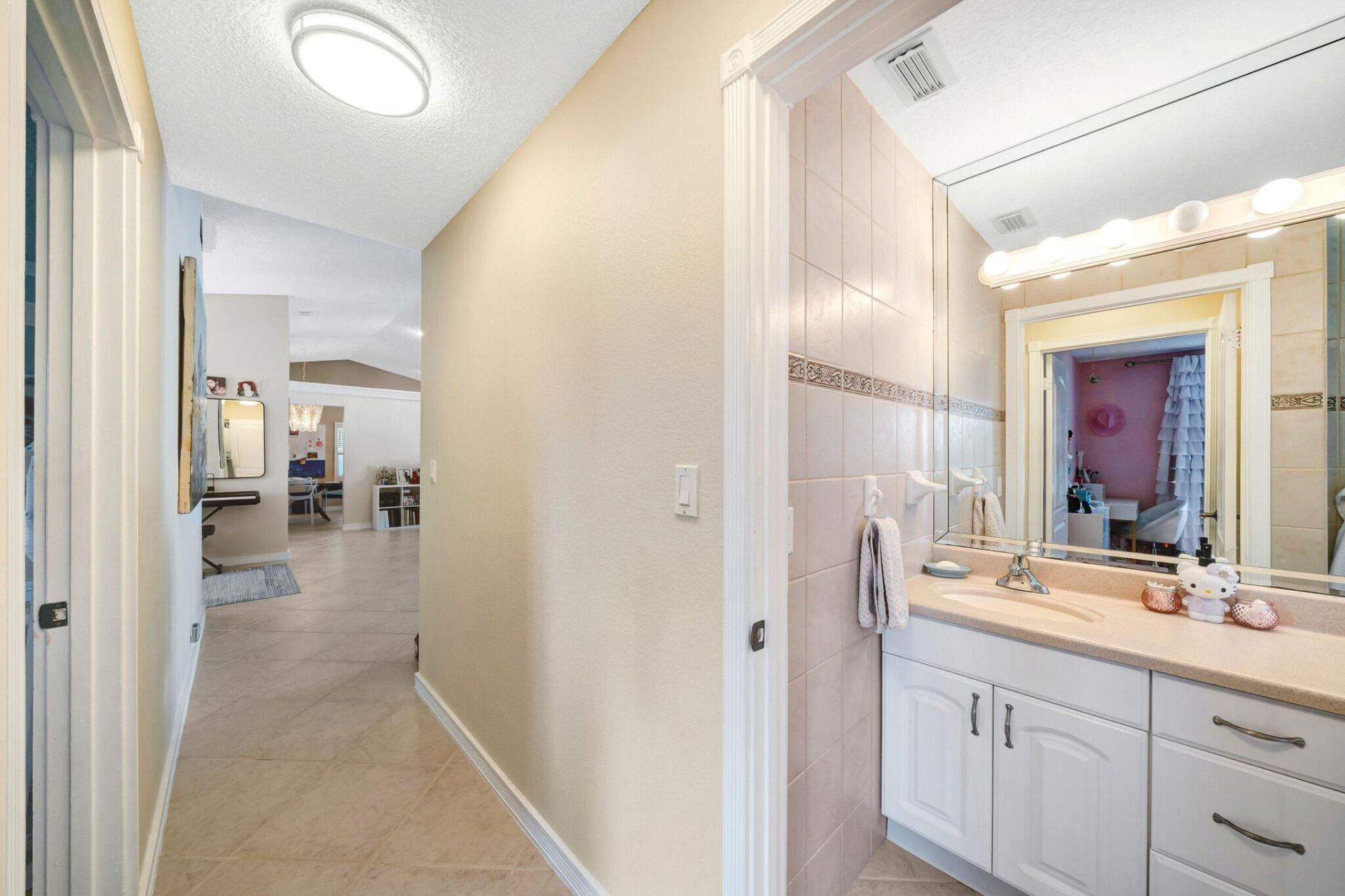 7661 W Country Club Boulevard, Boca Raton, FL 33487 Photo