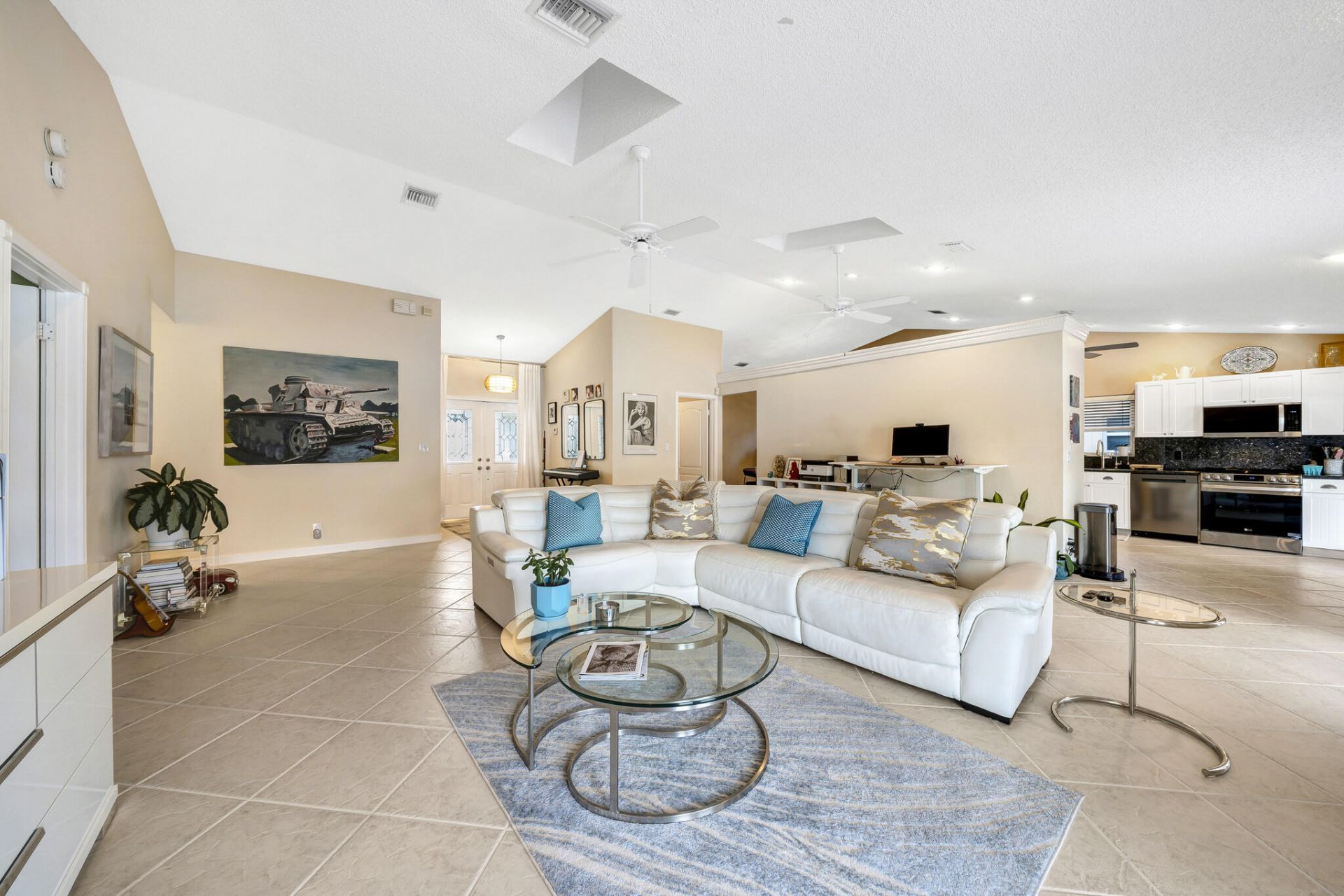 7661 W Country Club Boulevard, Boca Raton, FL 33487 Photo