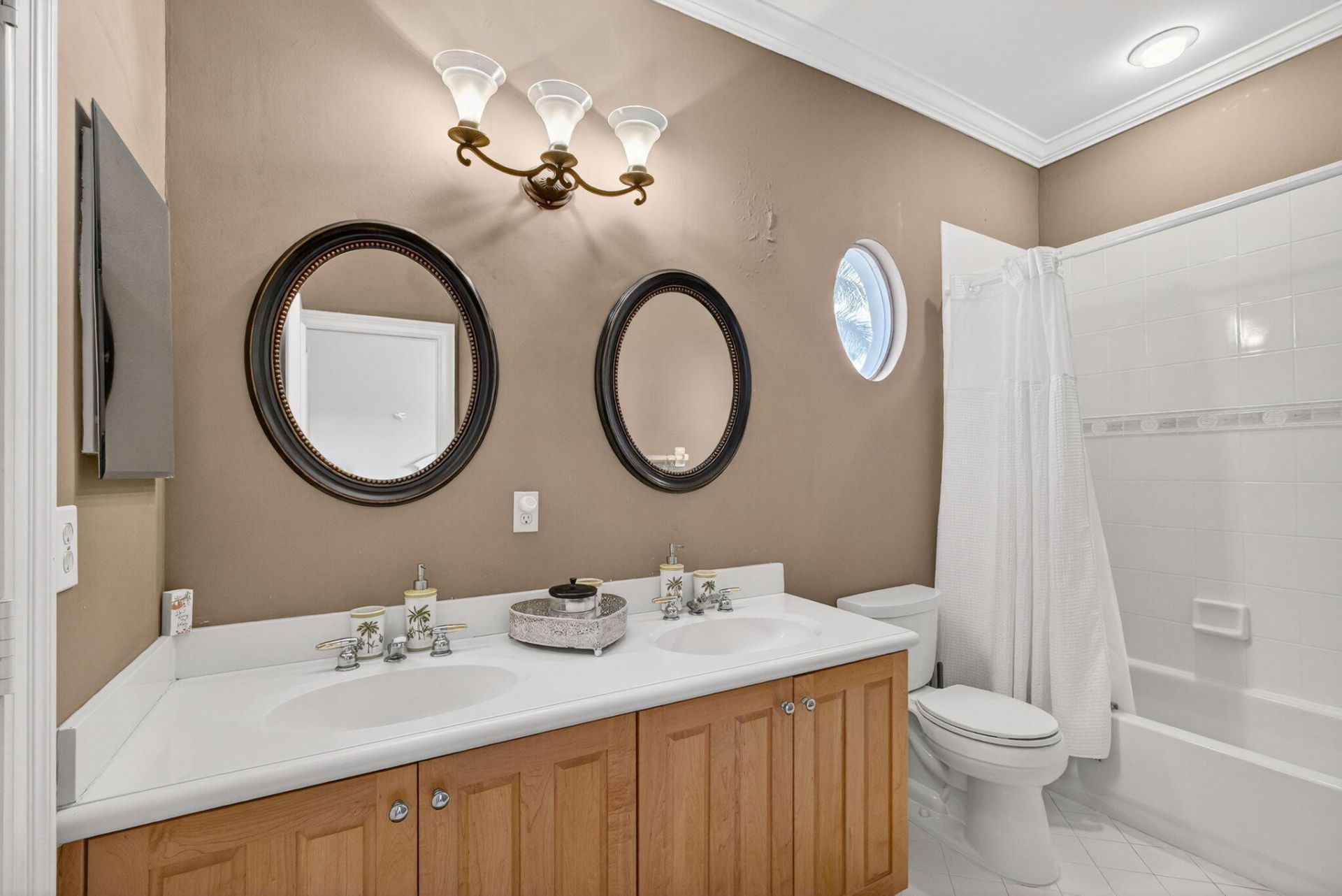 8381 Egret Lakes Lane, West Palm Beach, FL 33412 Photo