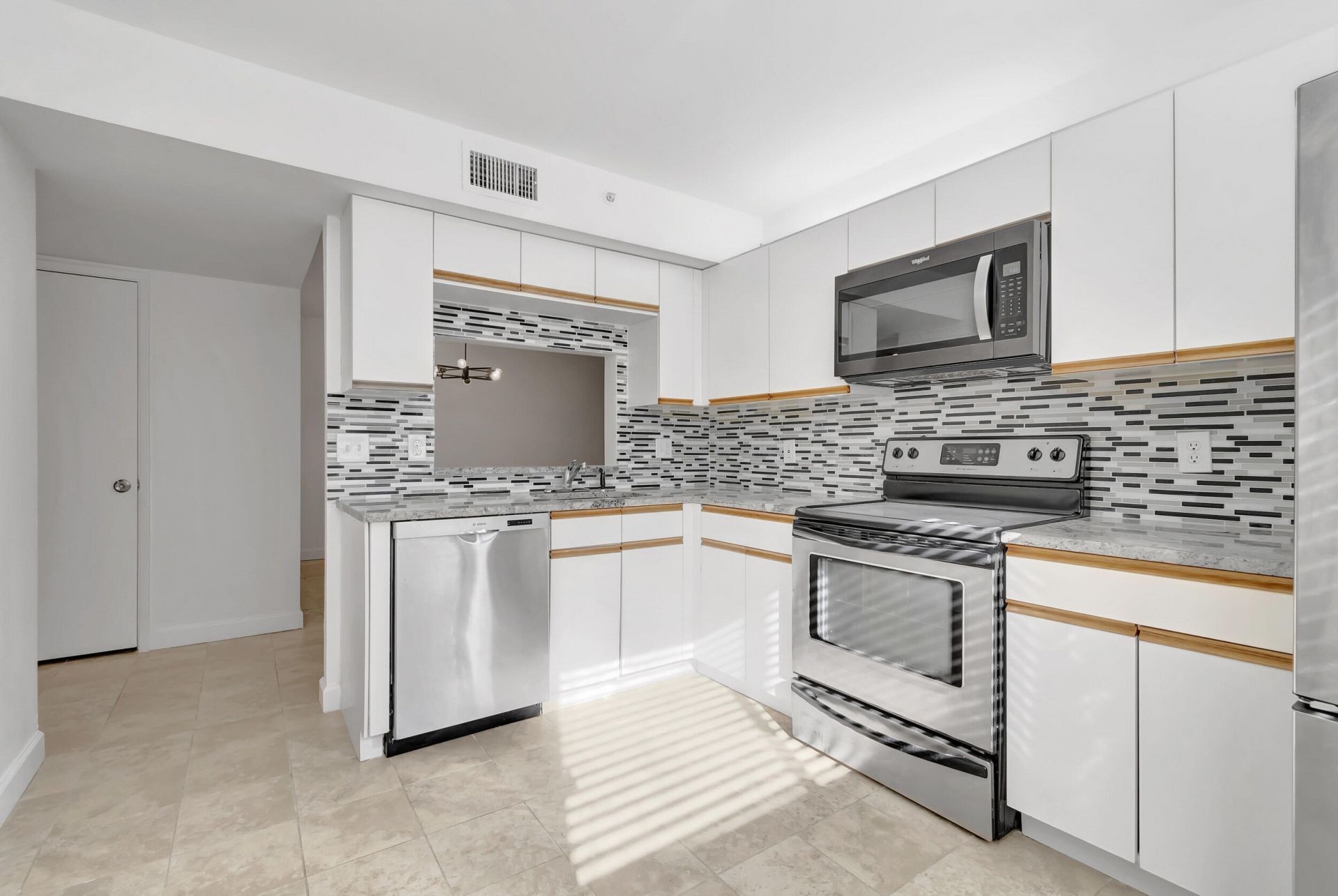 15364 Lakes Of Delray Boulevard, Unit 45, Delray Beach, FL 33484 Photo