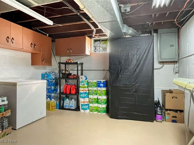 422 E 7th Street, Mc Donald, OH 44437 Photo 28